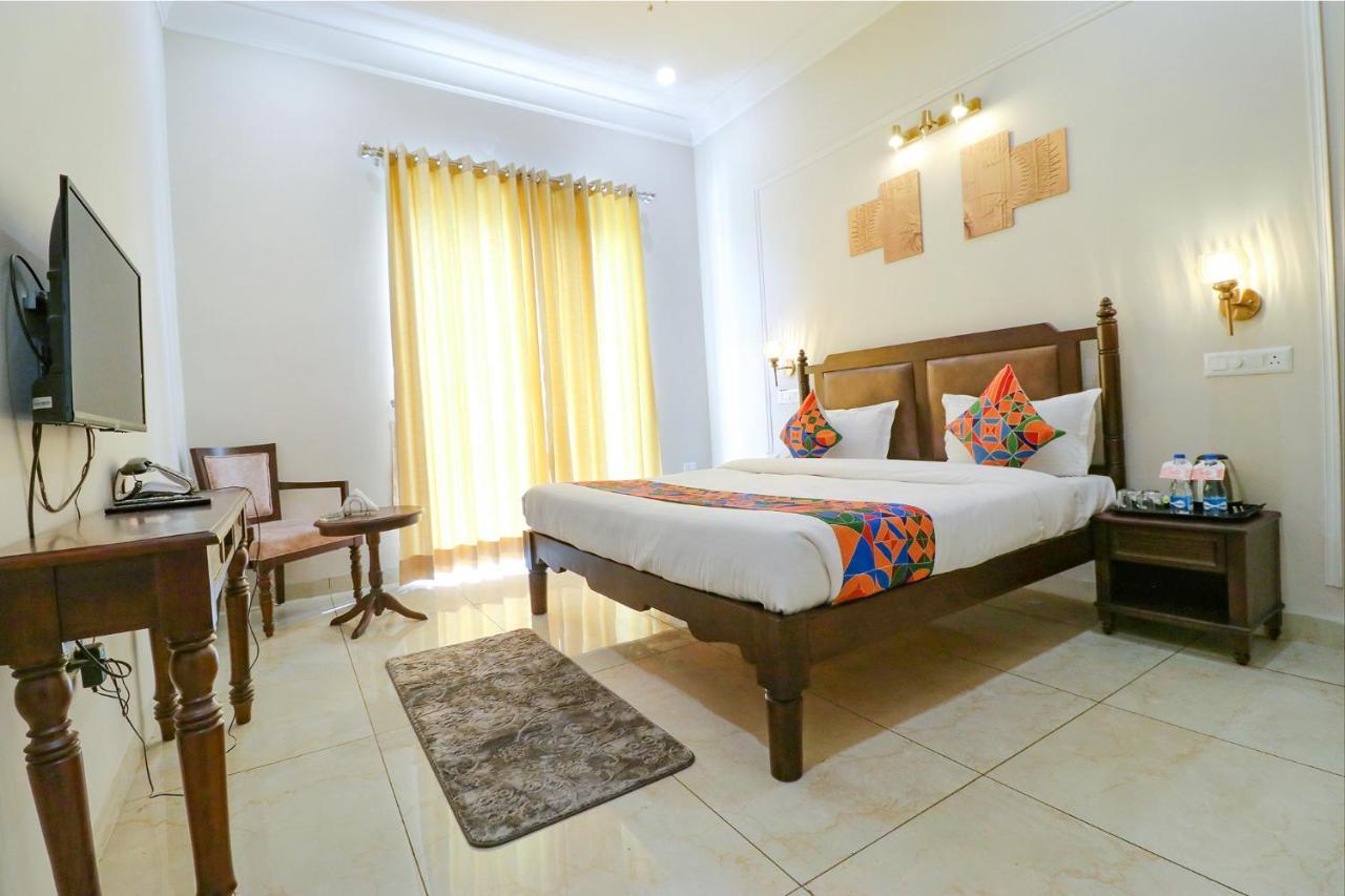 Fabhotel K9 Villa Ludhijána Exteriér fotografie