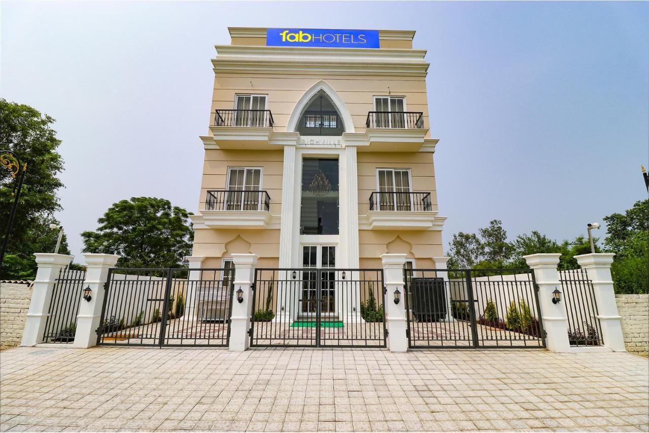 Fabhotel K9 Villa Ludhijána Exteriér fotografie